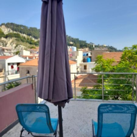 Bright Top Floor Apartment! Zakynthos Town Exterior photo
