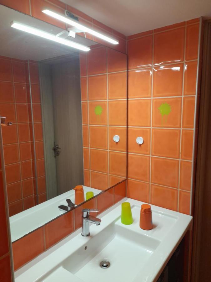 Bright Top Floor Apartment! Zakynthos Town Exterior photo