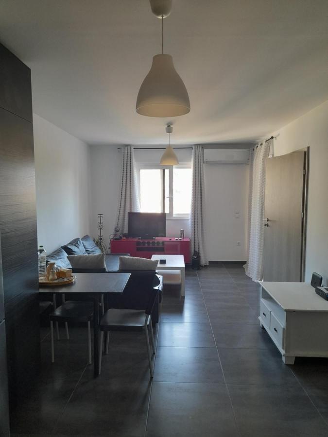 Bright Top Floor Apartment! Zakynthos Town Exterior photo