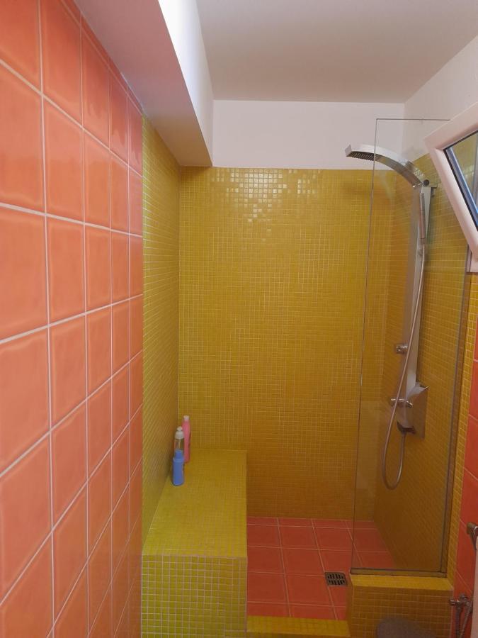 Bright Top Floor Apartment! Zakynthos Town Exterior photo